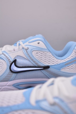 Nike V5 Runner view 8