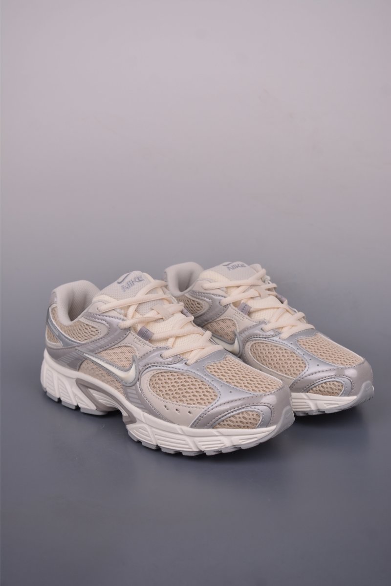Nike V5 Runner