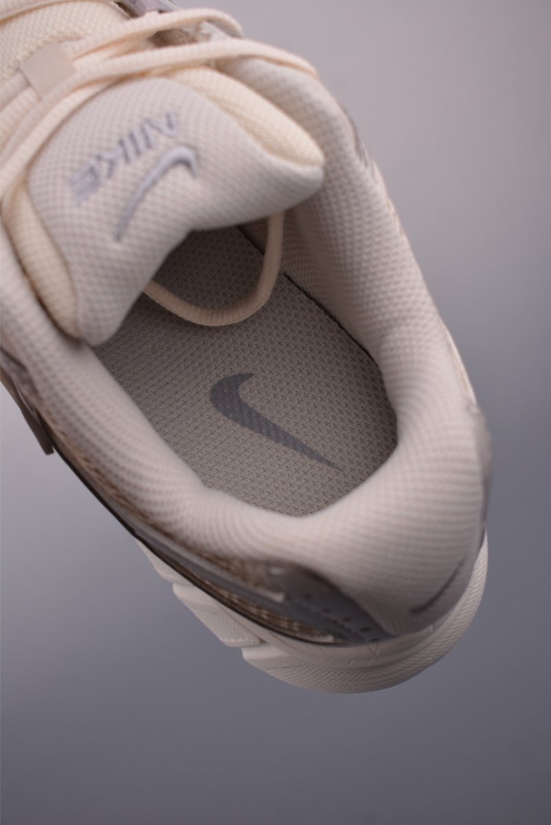 Nike V5 Runner view