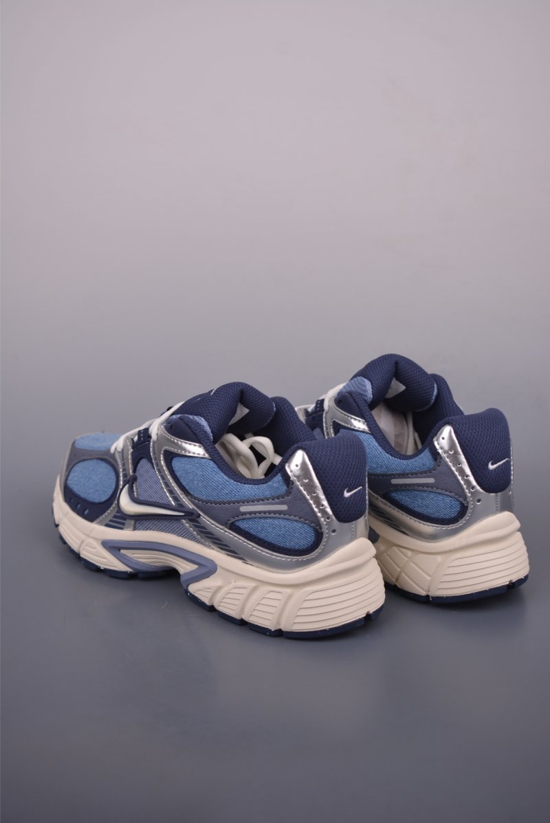 Nike V5 Runner view