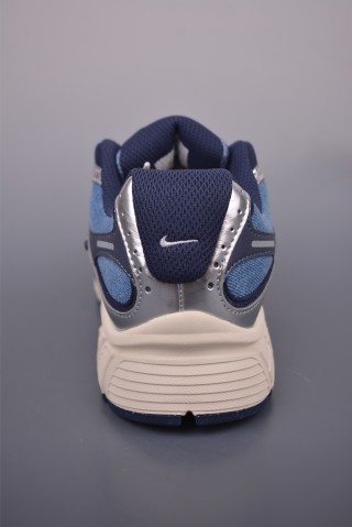 Nike V5 Runner view 4