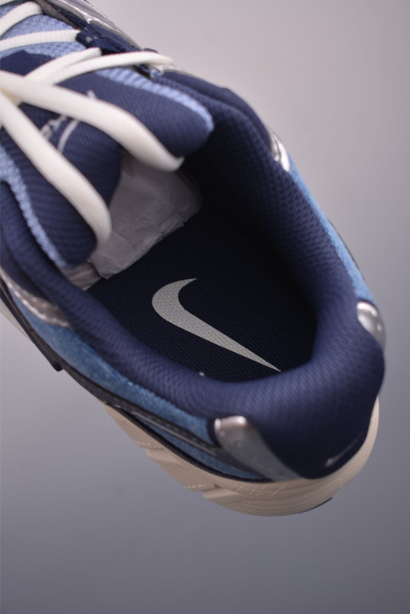 Nike V5 Runner view
