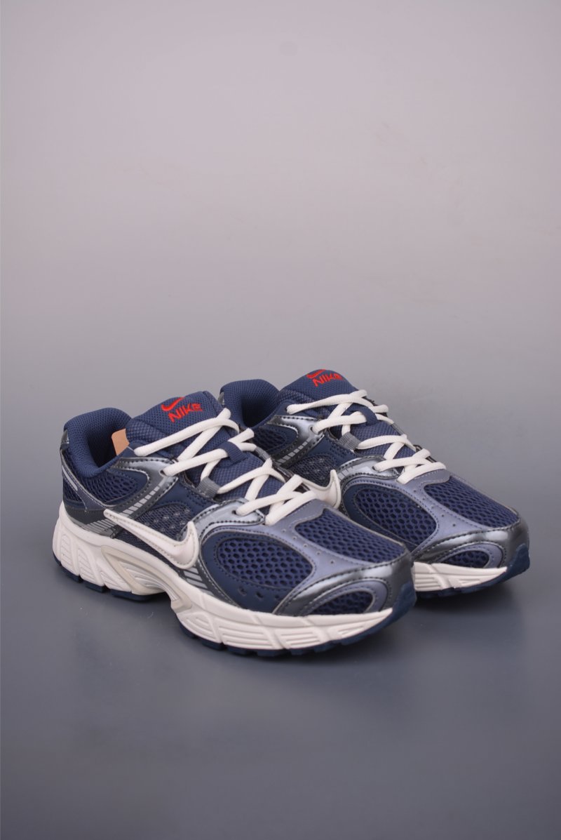 Nike V5 Runner