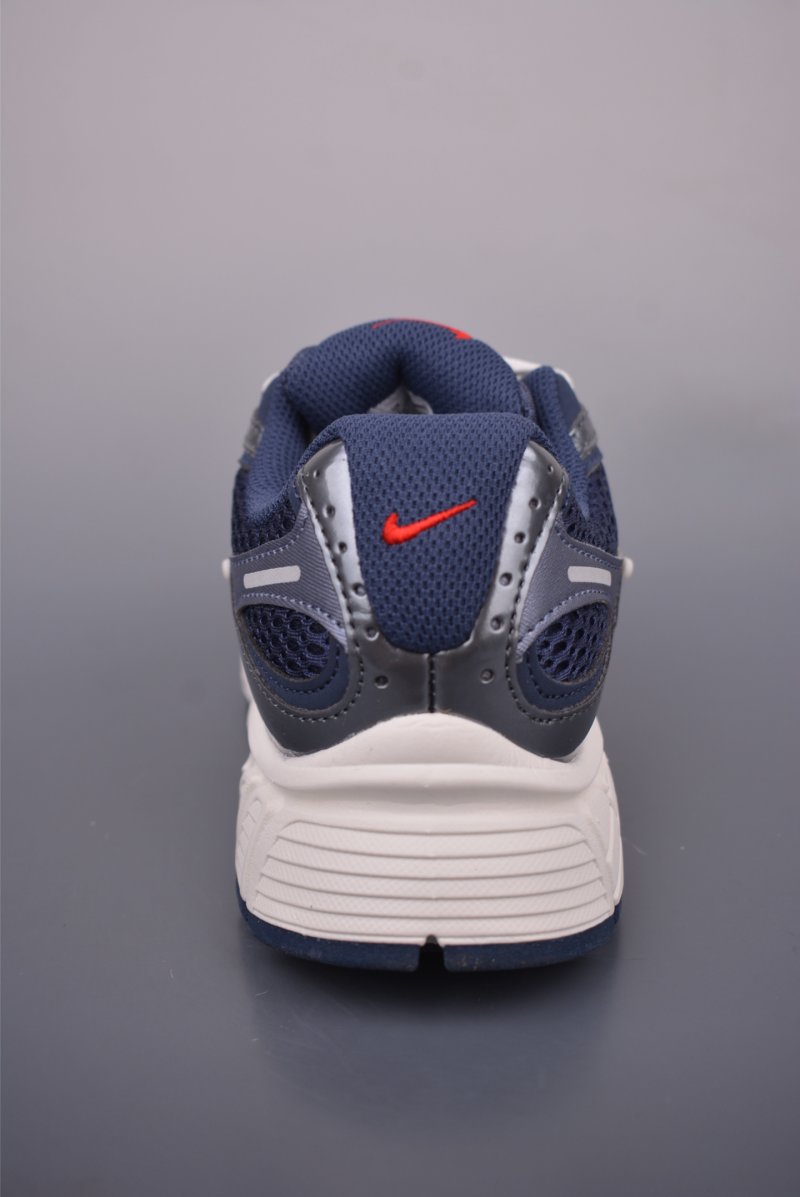 Nike V5 Runner view