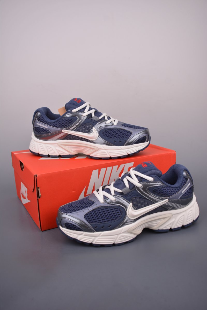 Nike V5 Runner view