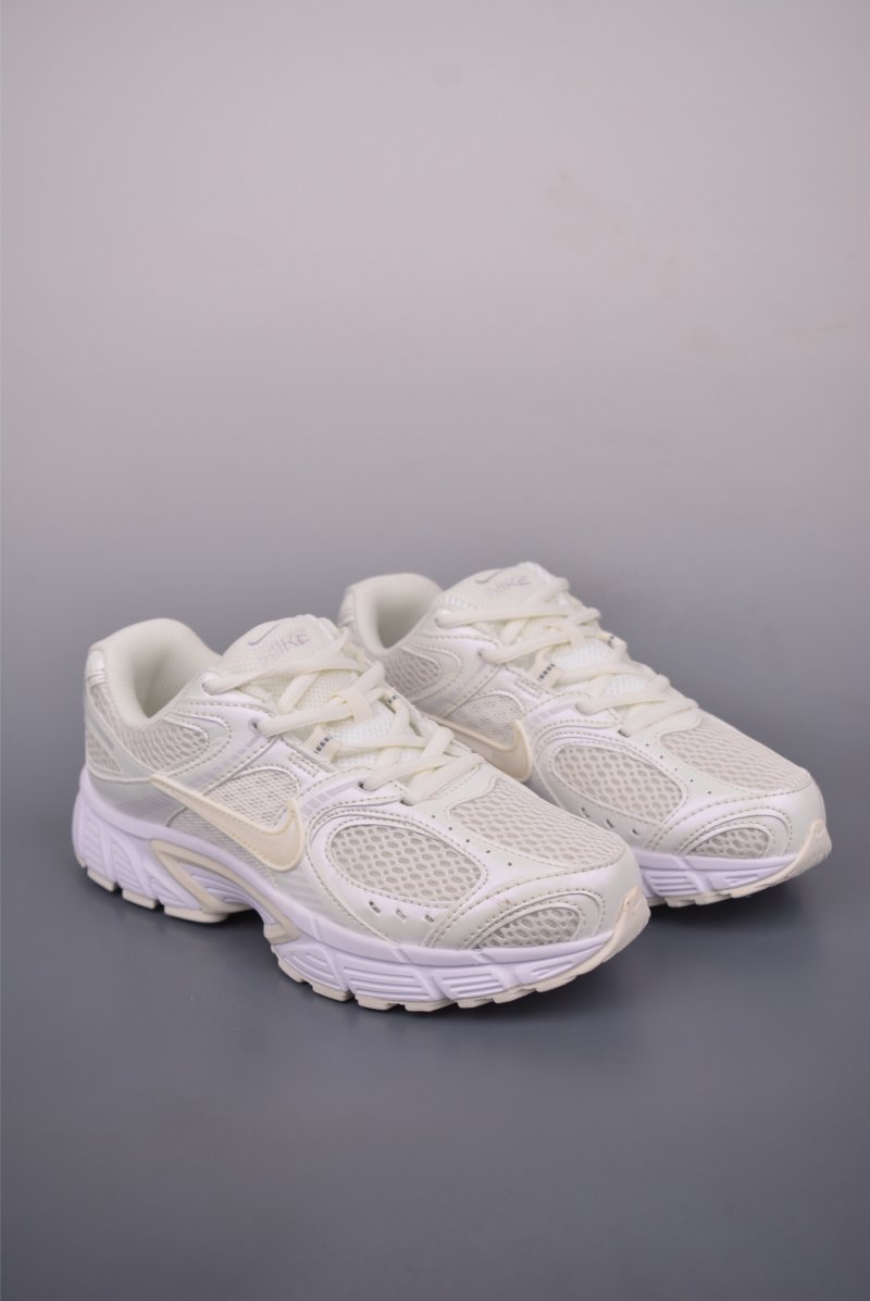 Nike V5 Runner