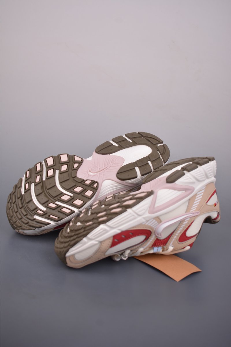 Nike V5 Runner view