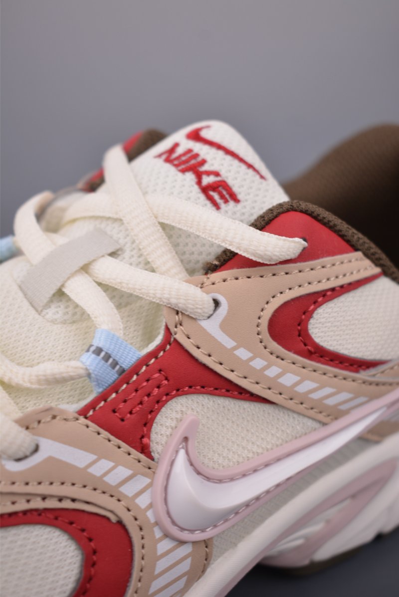 Nike V5 Runner view