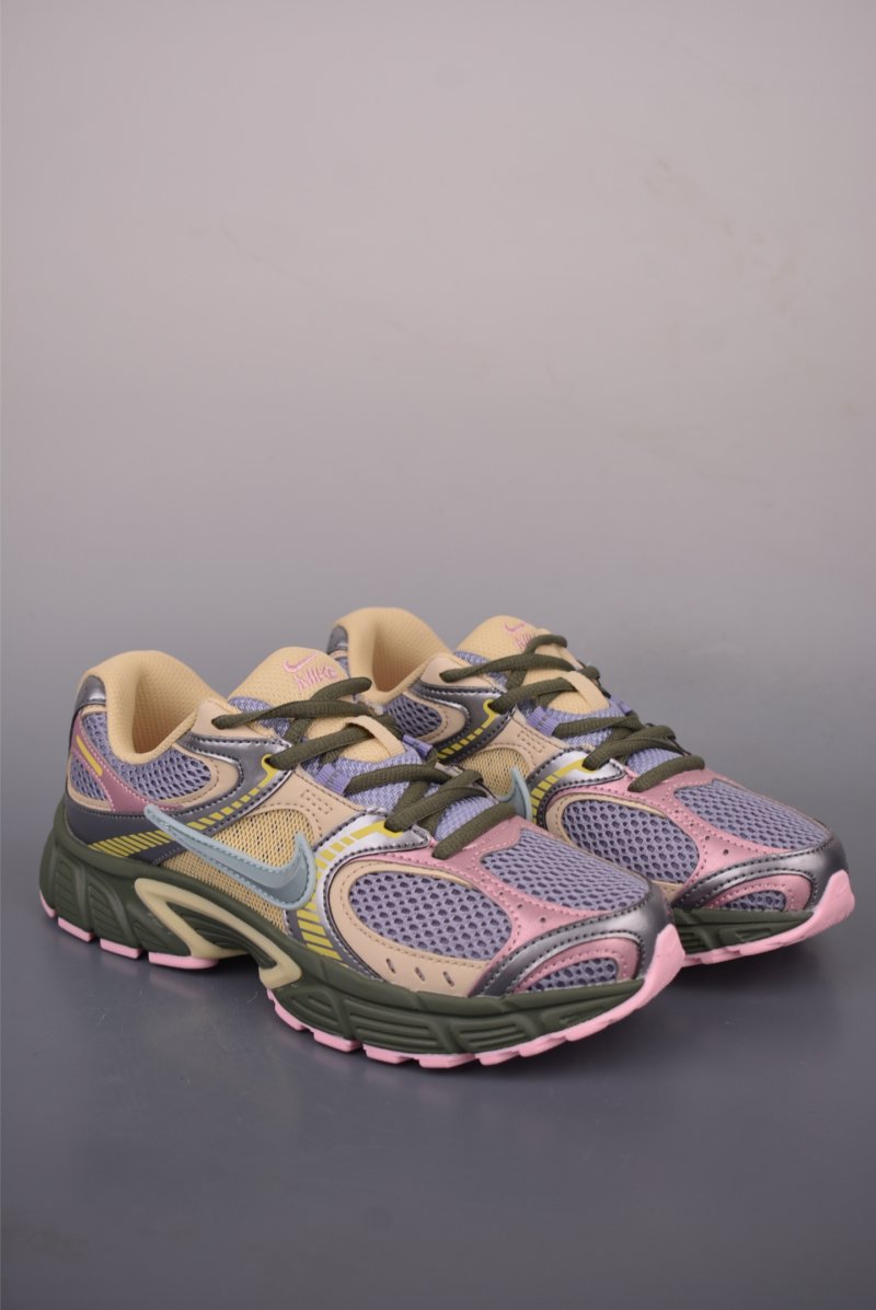 Nike V5 Runner