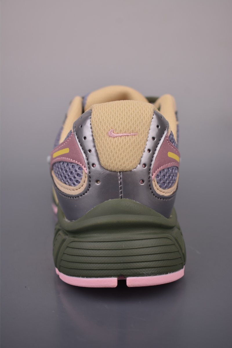 Nike V5 Runner view