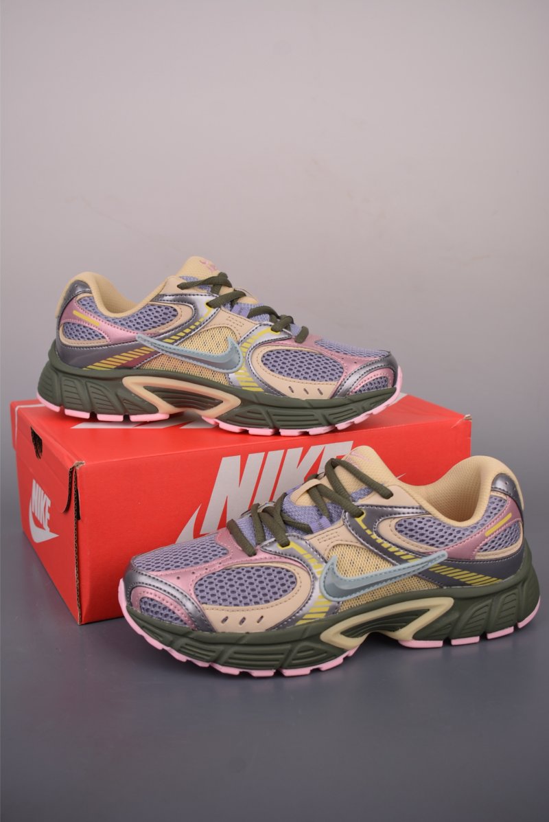 Nike V5 Runner view