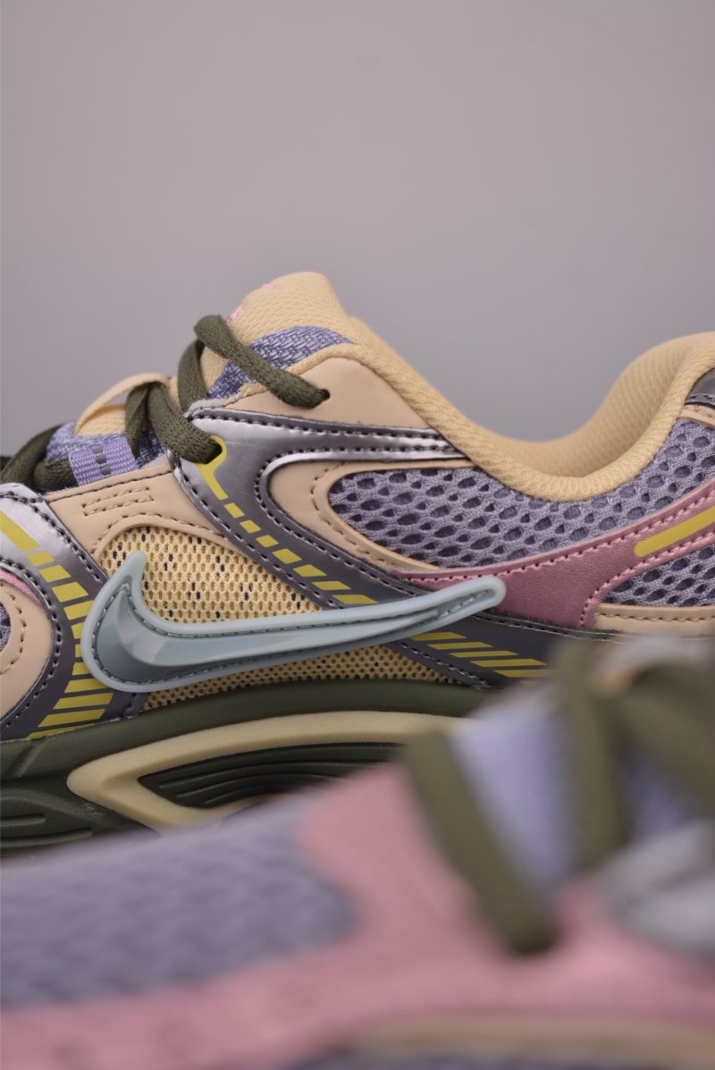 Nike V5 Runner view