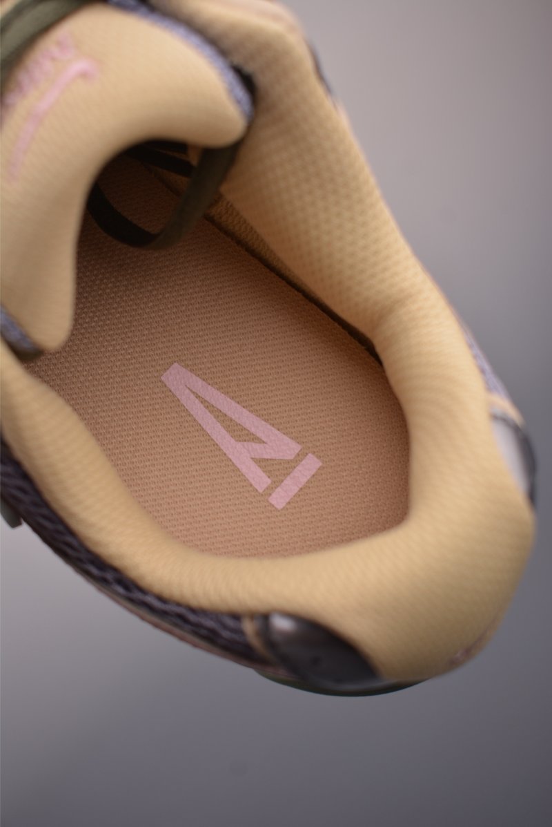Nike V5 Runner view