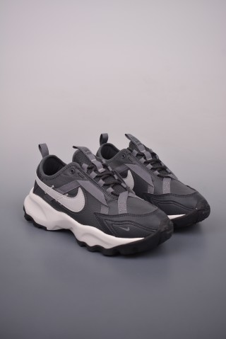 Nike TC 7900