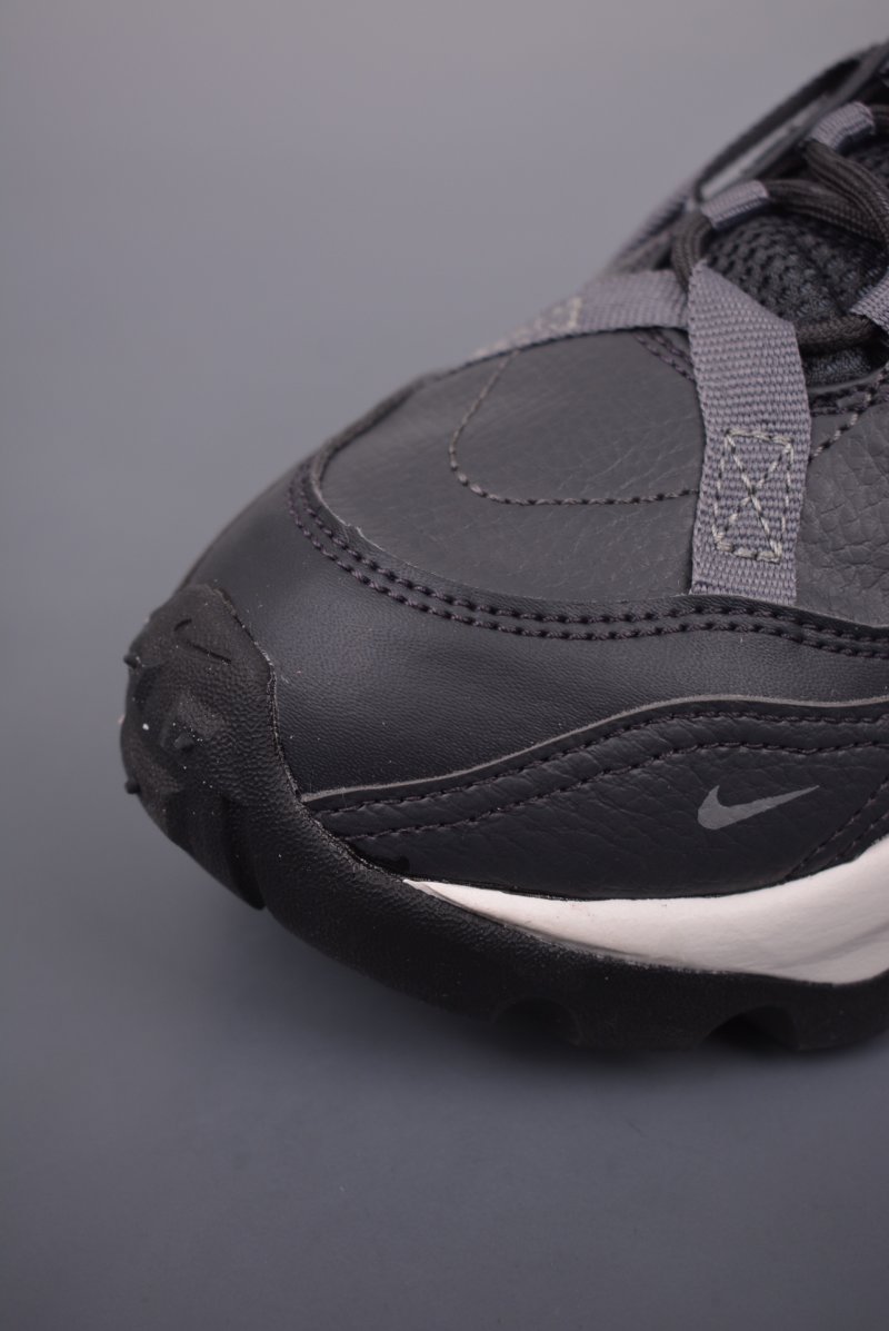 Nike TC 7900 view