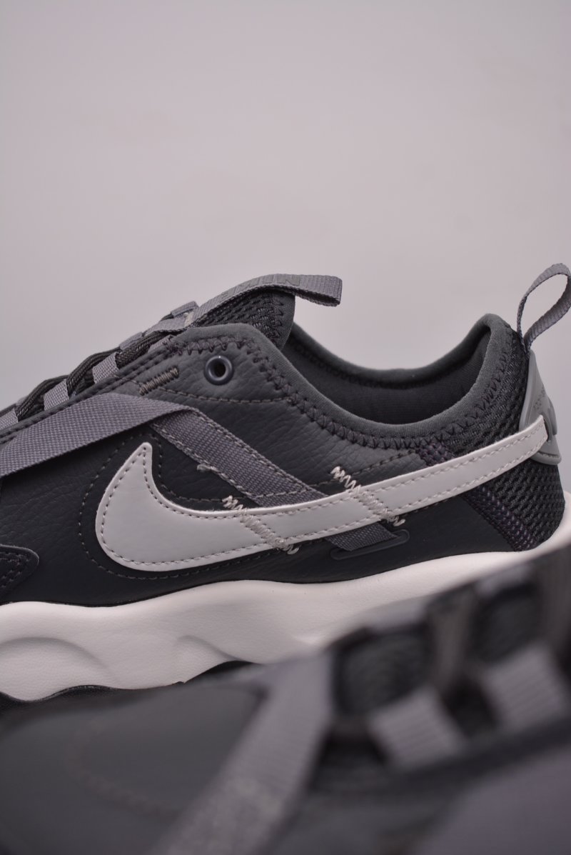 Nike TC 7900 view