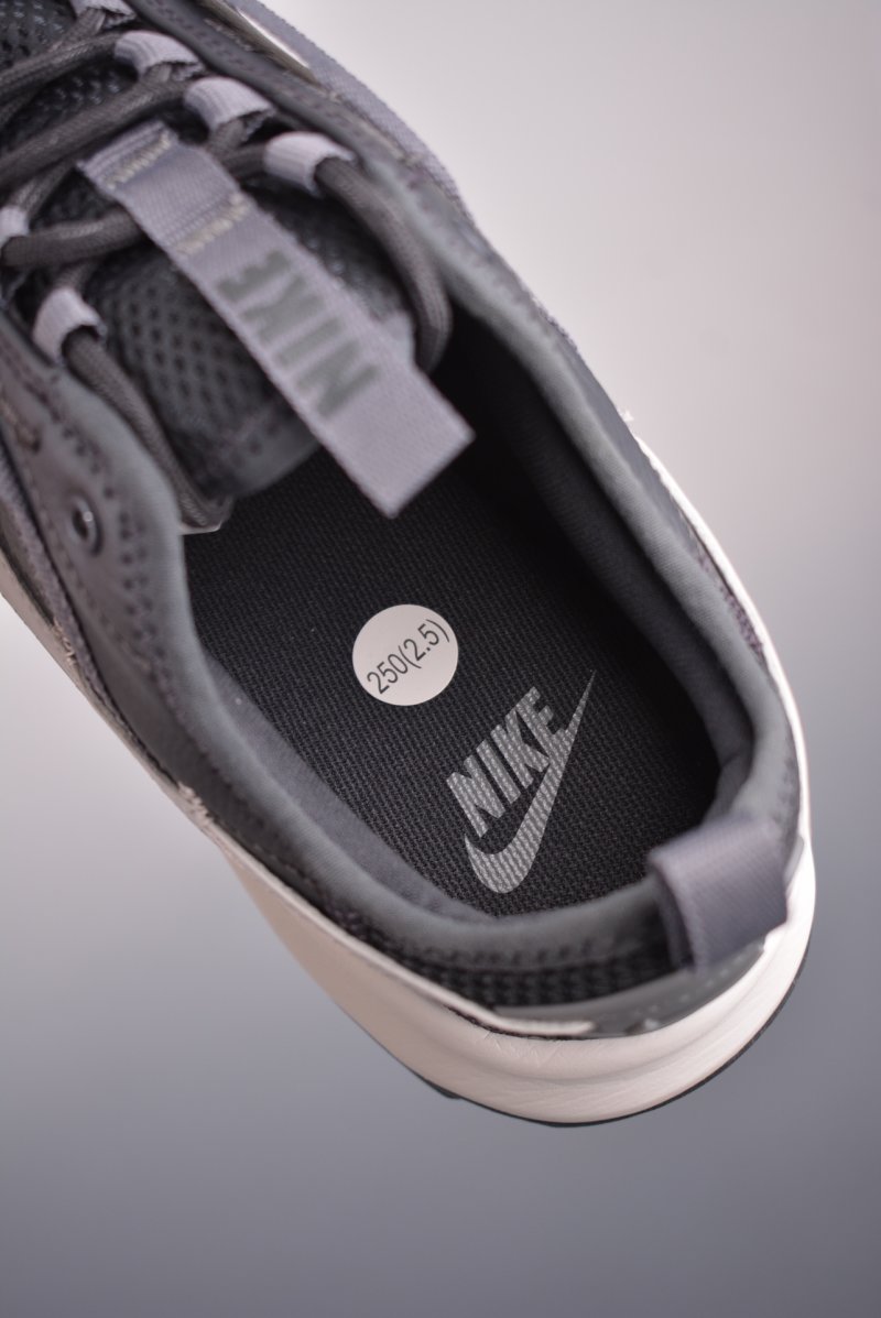 Nike TC 7900 view