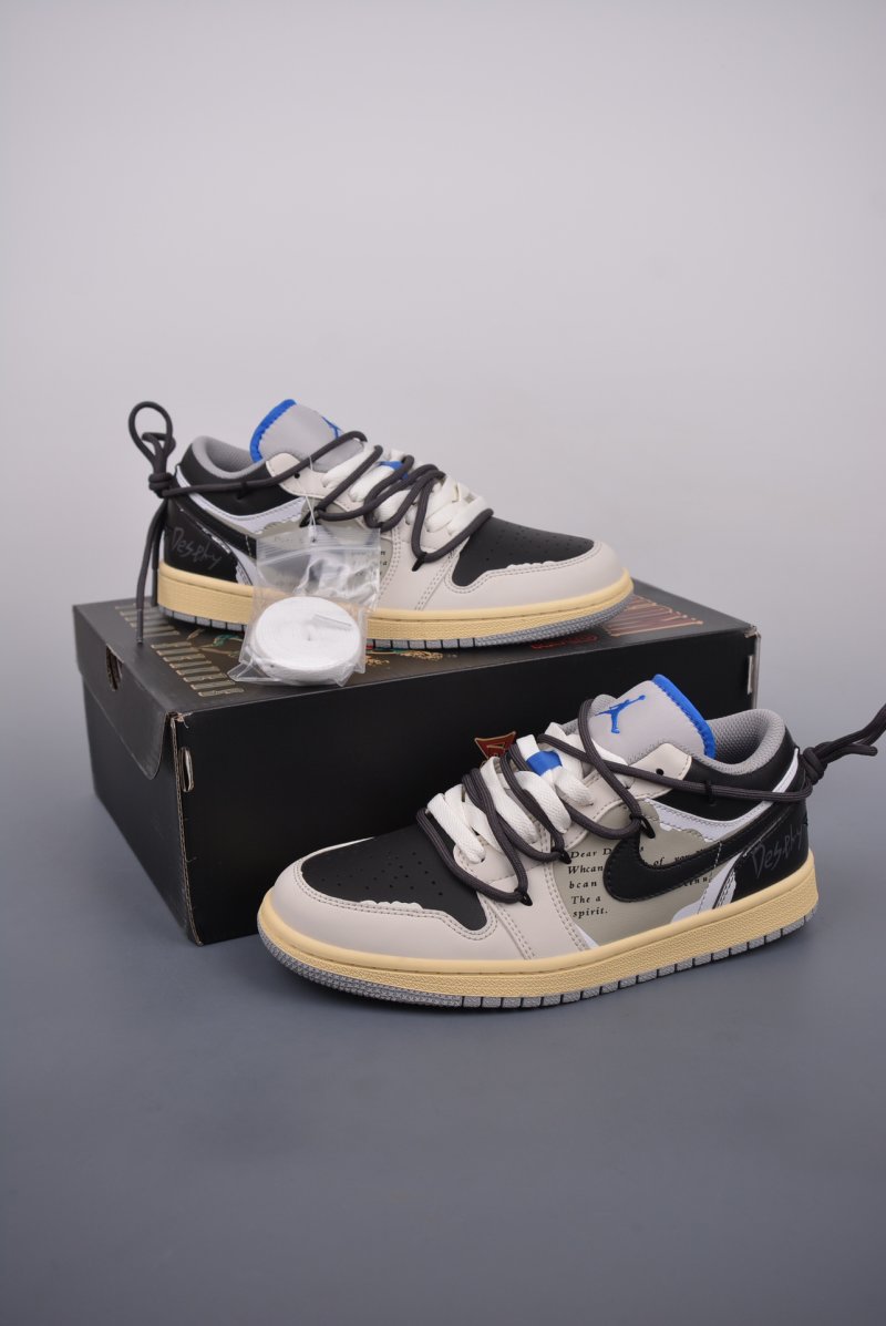 Air Jordan 1 Low view