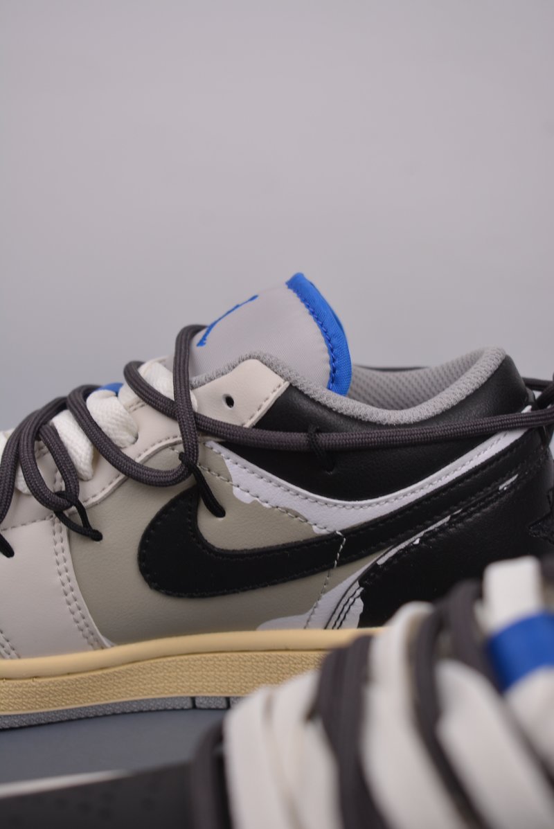 Air Jordan 1 Low view