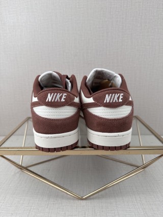 Nike Dunk Low view 5