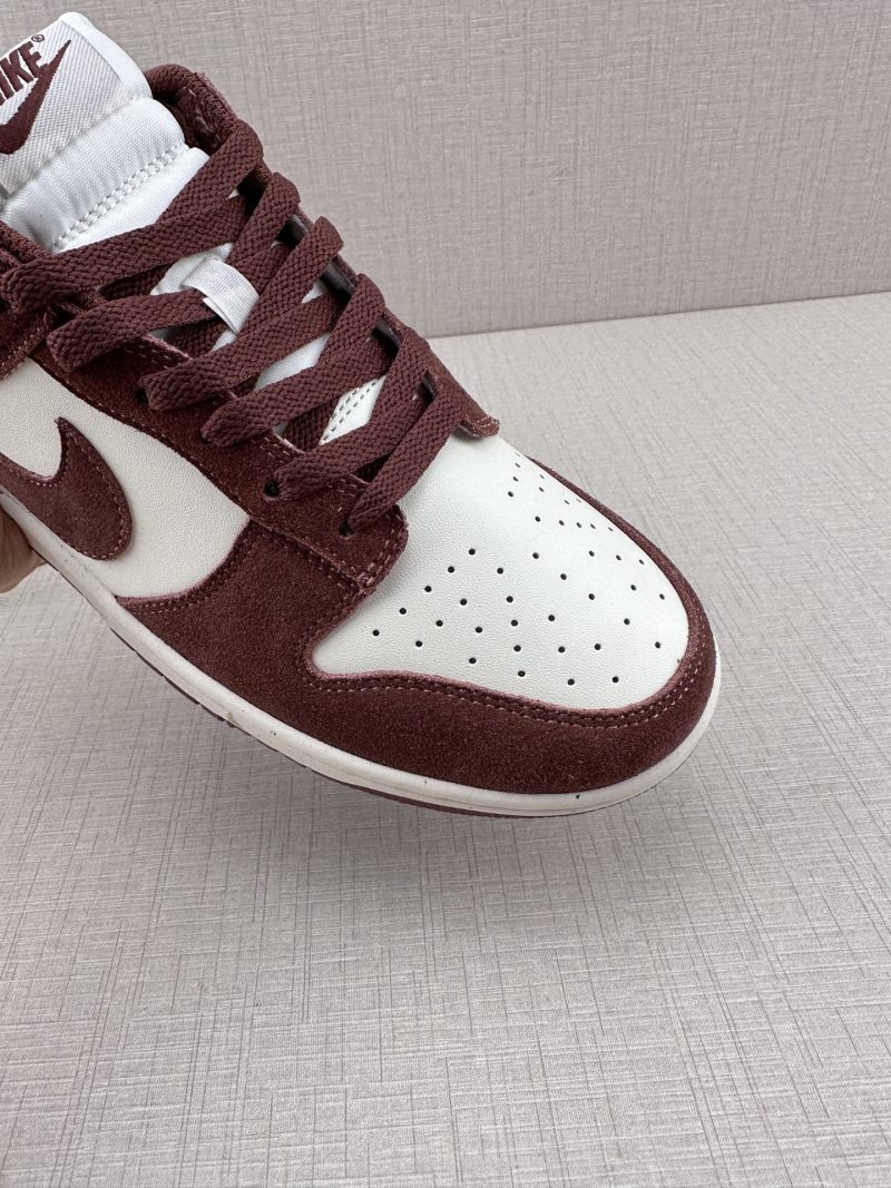 Nike Dunk Low view