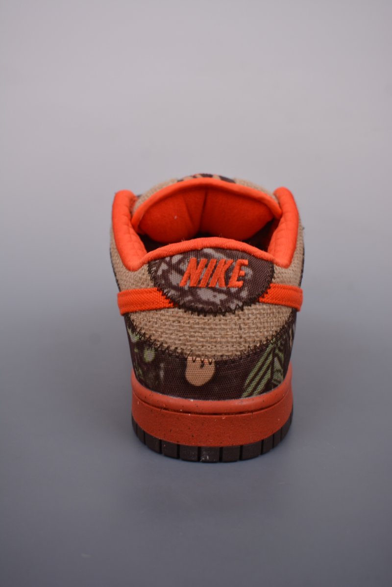 Nike Dunk SB Low Reese Forbes 'Orange' view