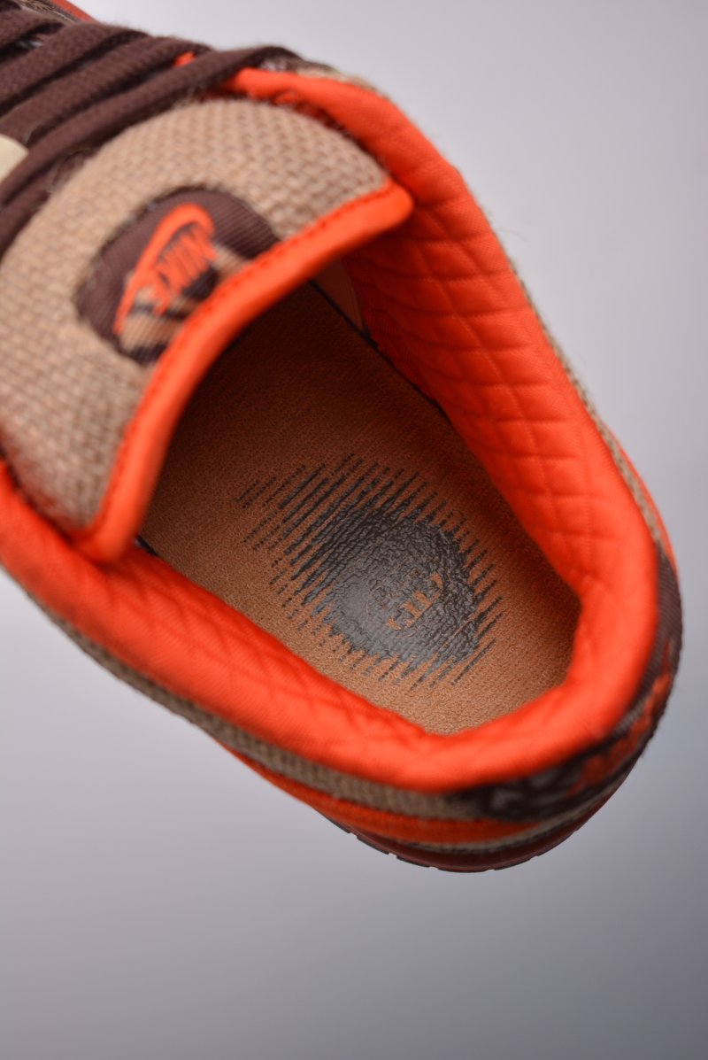 Nike Dunk SB Low Reese Forbes 'Orange' view