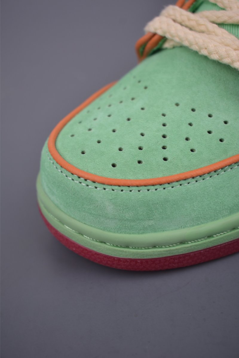 Nike Dunk SB Low Shenron 'Black' view
