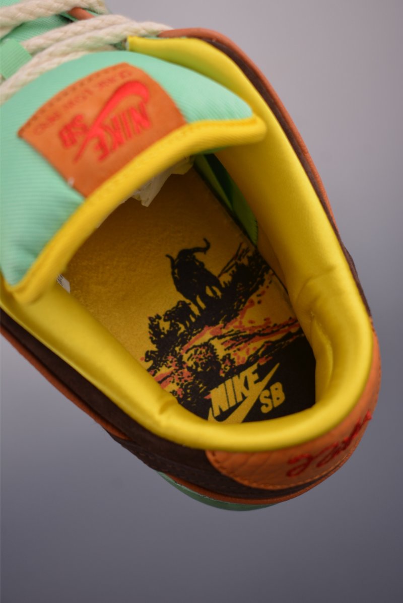 Nike Dunk SB Low Shenron 'Black' view