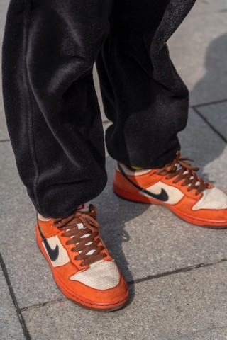 Nike Dunk SB Low Un-Hemp 'Orange' view 10