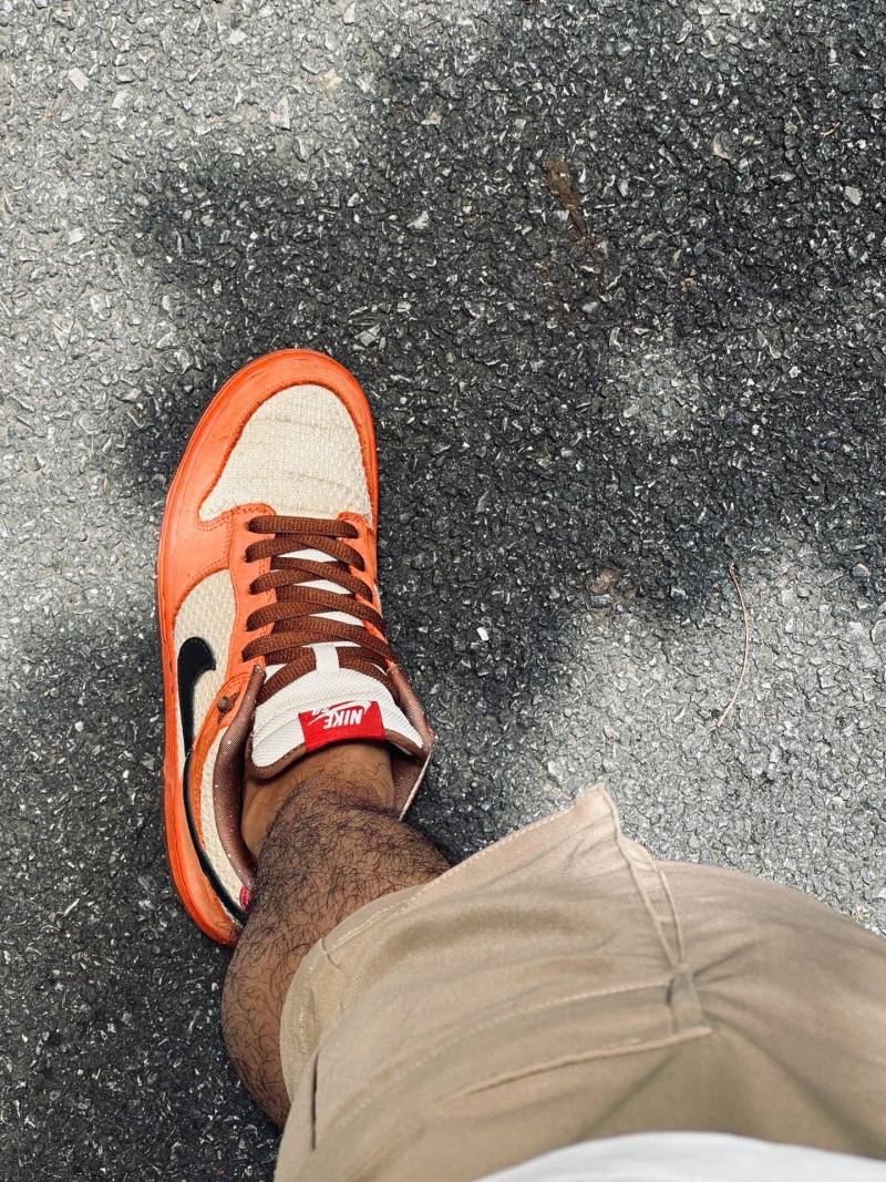 Nike Dunk SB Low Un-Hemp 'Orange' view