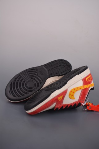 Nike SB Dunk Low view 3