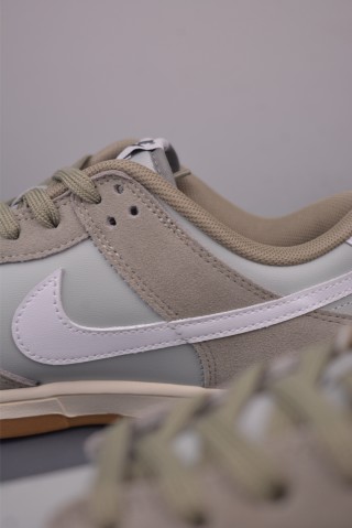 Nike SB Dunk Low view 8