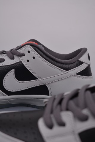 Nike SB Dunk Low view 8