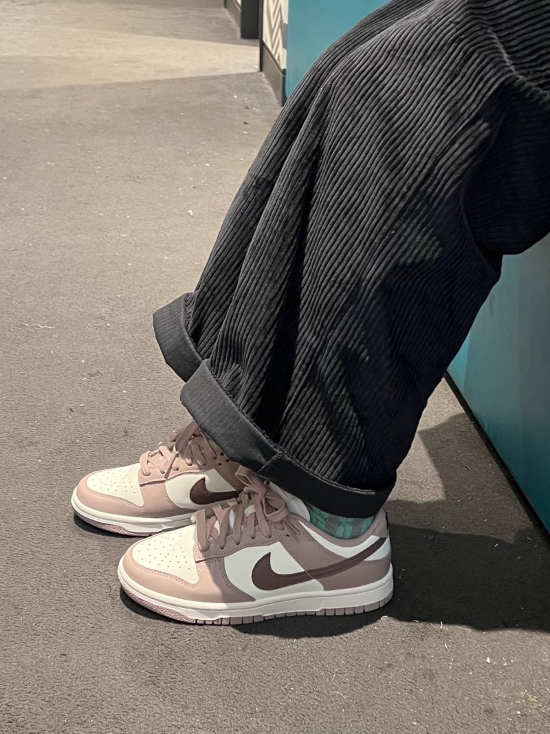 Nike SB Dunk Low 'Beige / Brown' view