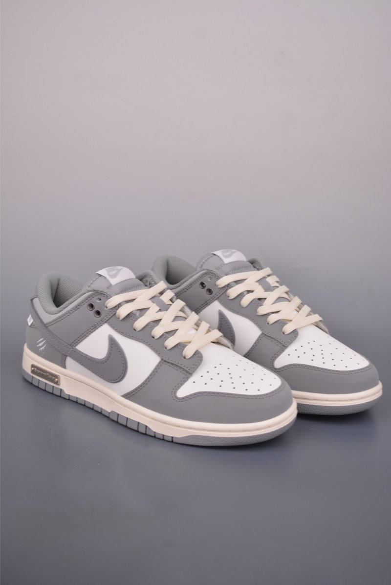 Nike SB Dunk Low AnonymPlayer