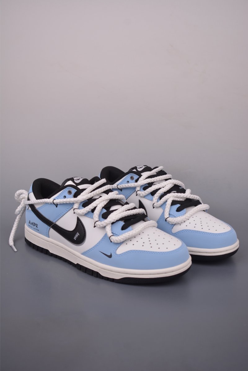 Nike SB Dunk Low 'Black / White / Red / Blue'