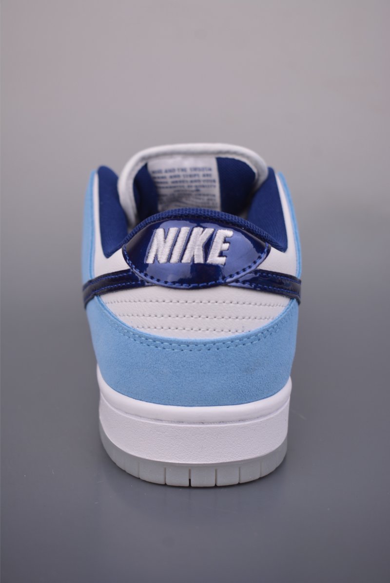 Nike SB Dunk Low 'Sky Blue / White' view