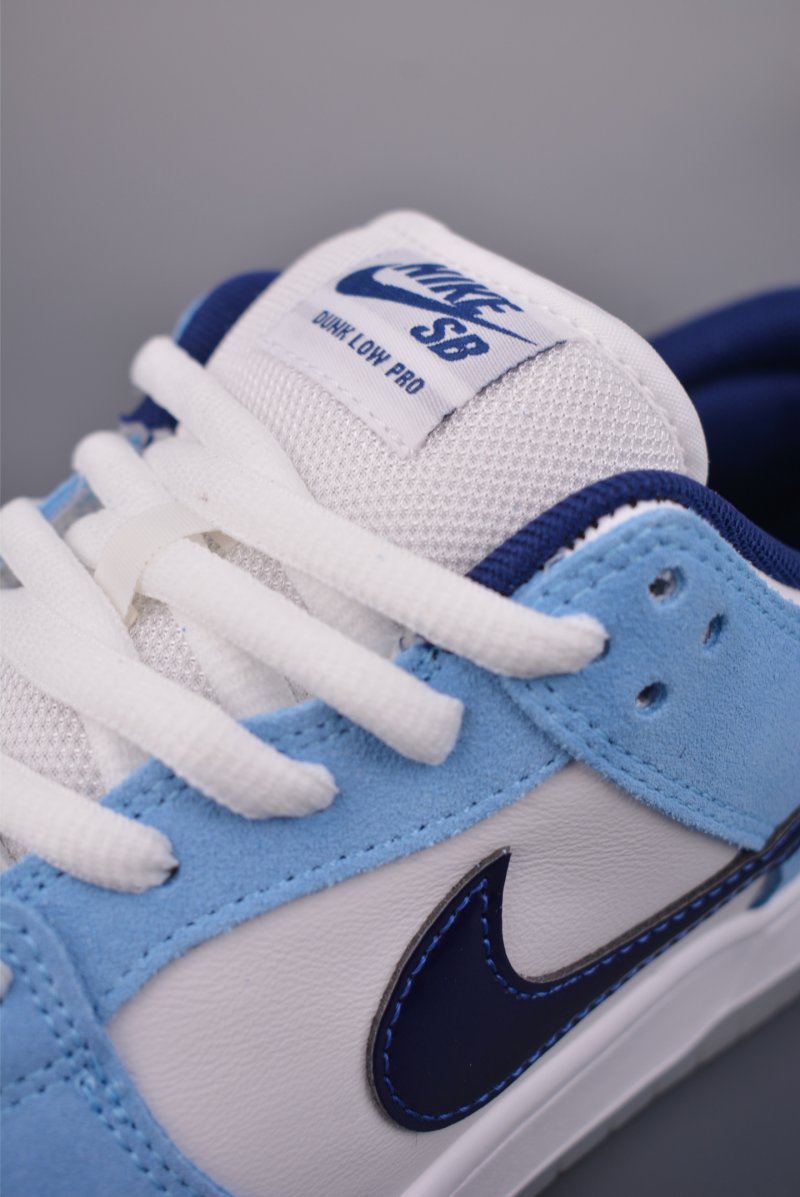 Nike SB Dunk Low 'Sky Blue / White' view