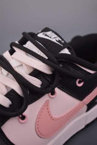 Nike SB Dunk Low 'Black / Pink' view 7