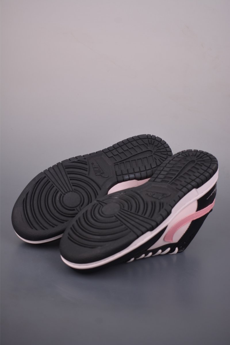 Nike SB Dunk Low 'Black / Pink' view