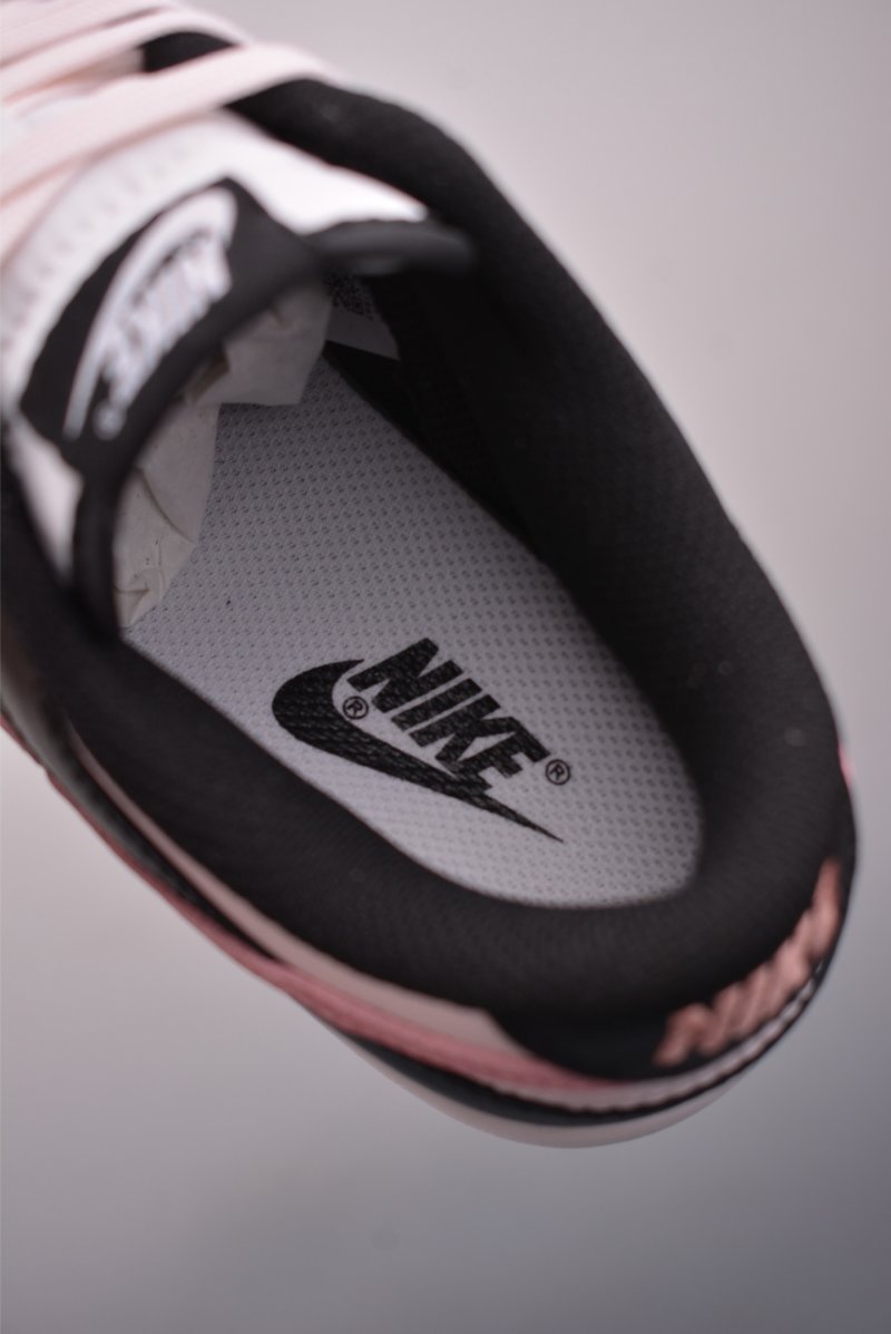 Nike SB Dunk Low 'Black / Pink' view