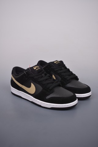 Nike SB Dunk Low view 1