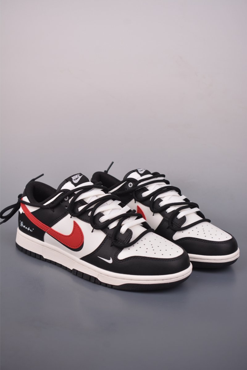 Nike SB Dunk Low 'Black / White / Red'