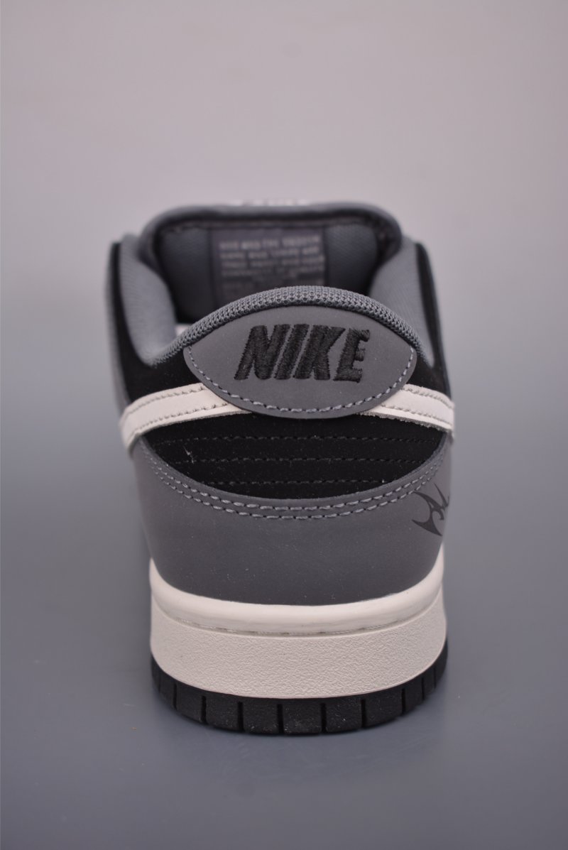Nike SB Dunk Low 'Black / Grey' view