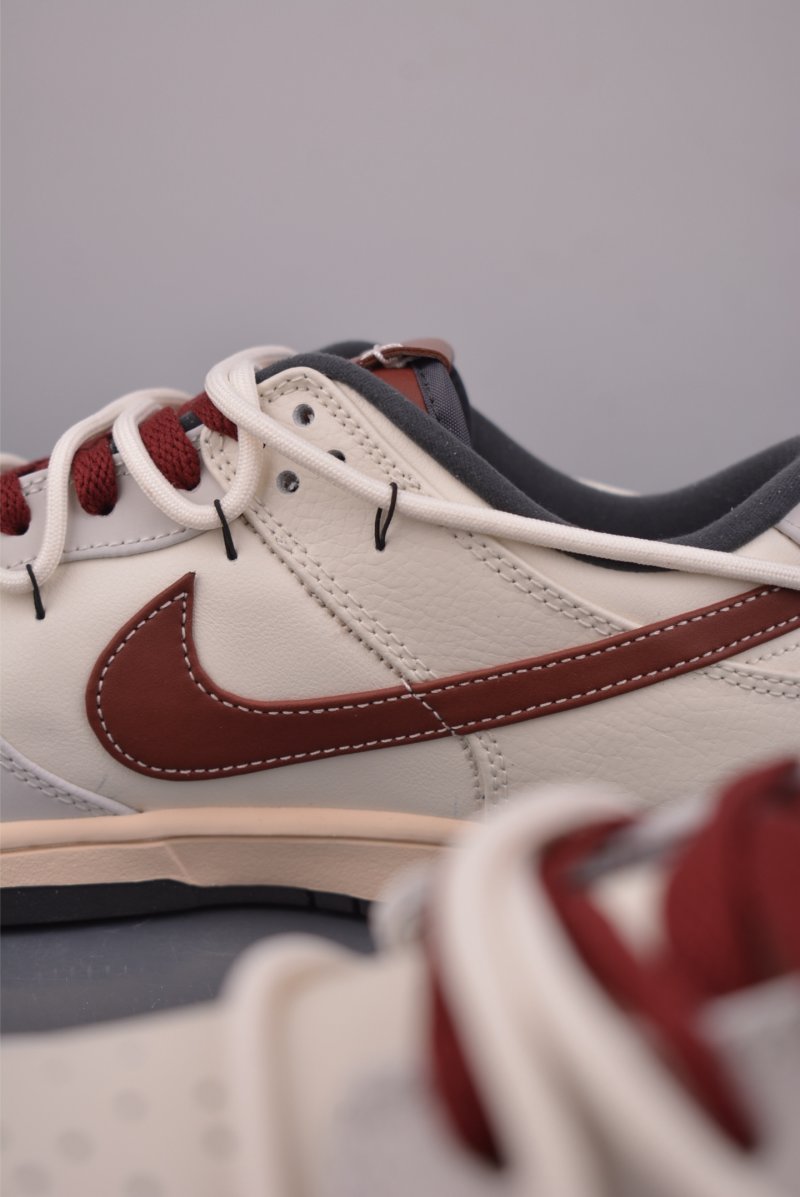Nike SB Dunk Low 'New Year CN' view