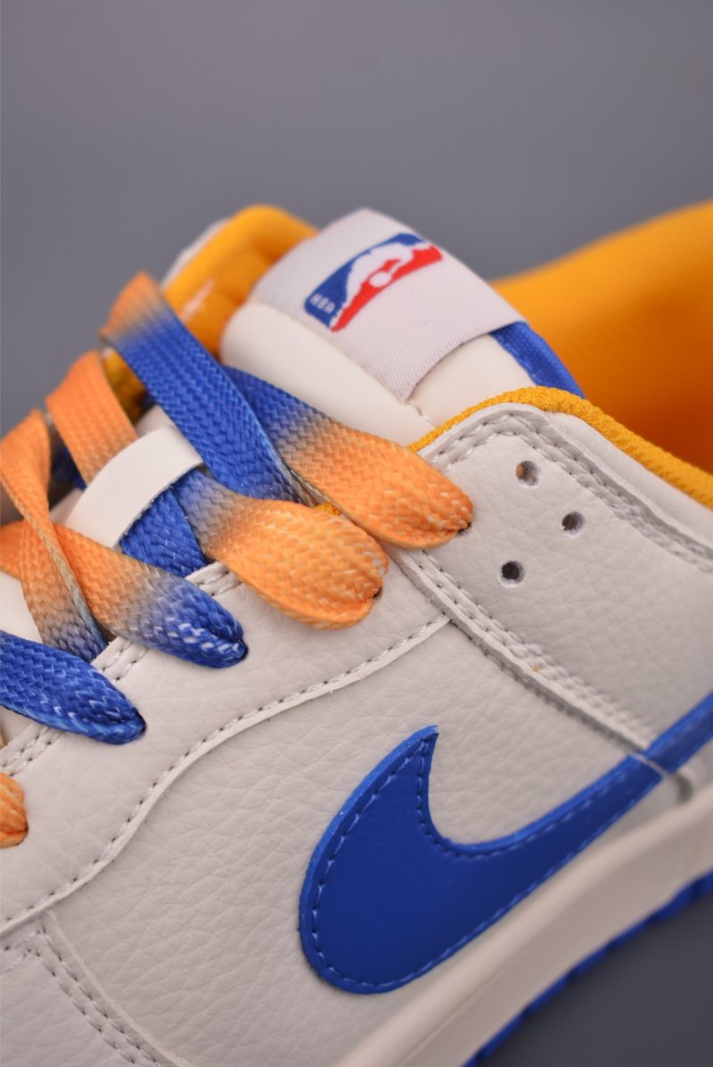 Nike SB Dunk Low 'Purple / Gold Lakers' view
