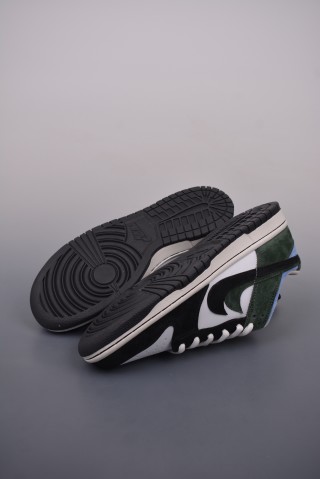 Nike SB Dunk Low 'Black / Green' view 3