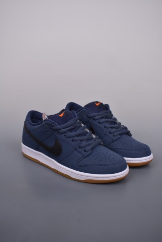 Nike SB Dunk Low view 1