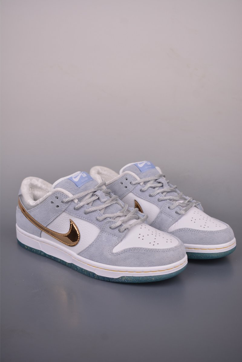 Nike SB Dunk Low 'Ice World'